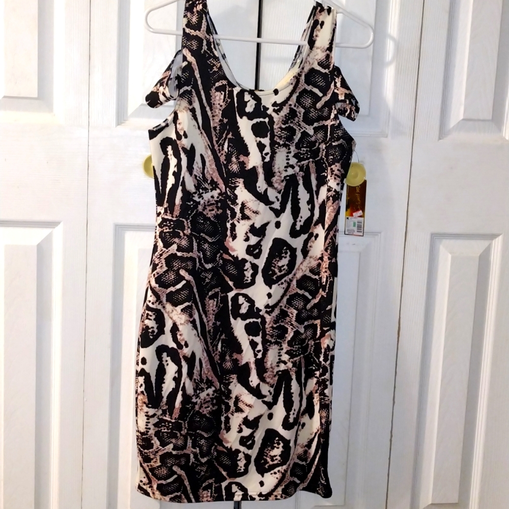 Nicki Minaj snake skin dress